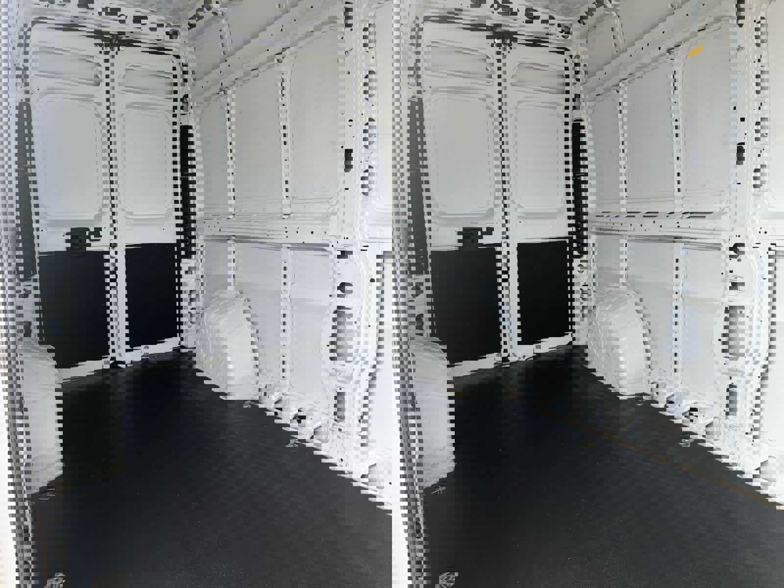 Used 2025 RAM ProMaster 2500 w/ Convenience Group image 18