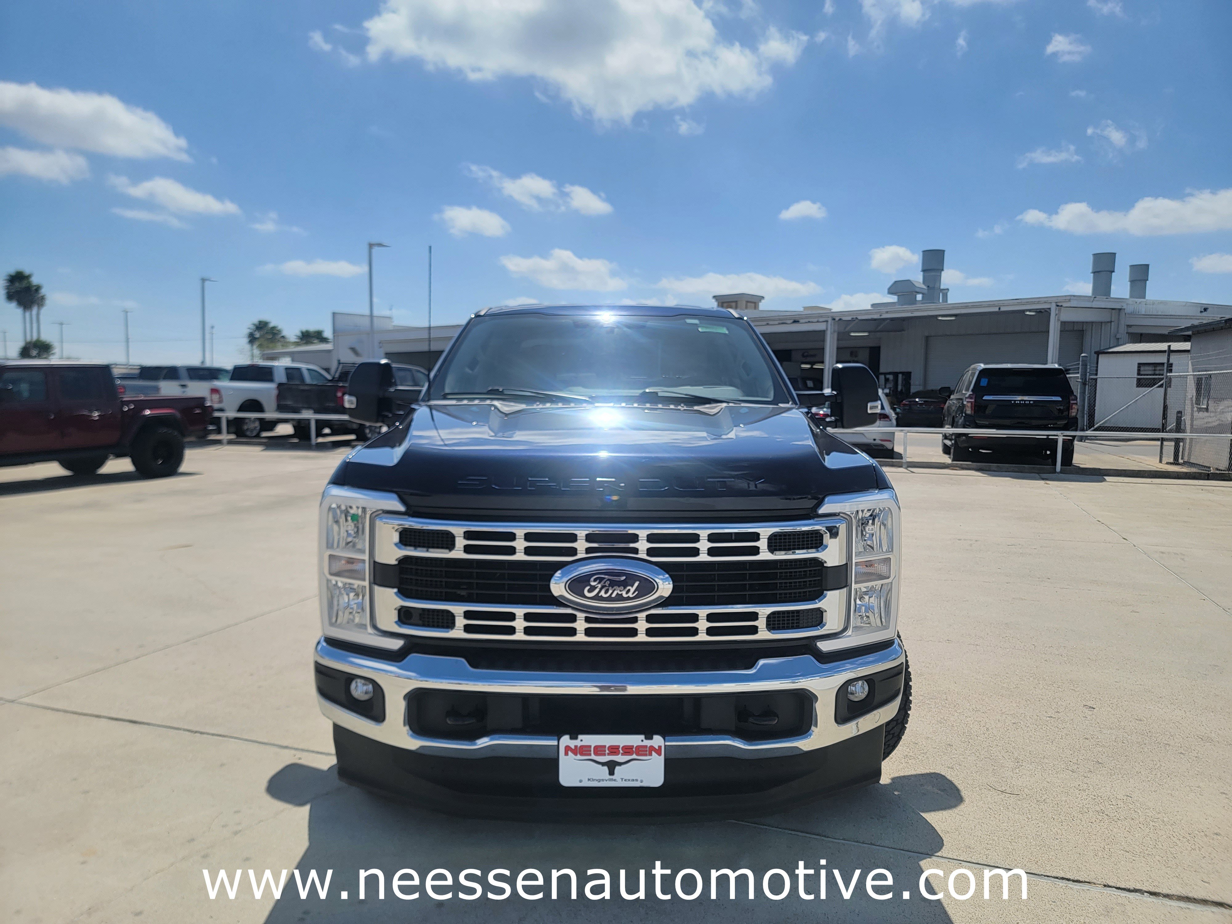 Used 2024 Ford F250 XLT AWD/4WD image 2