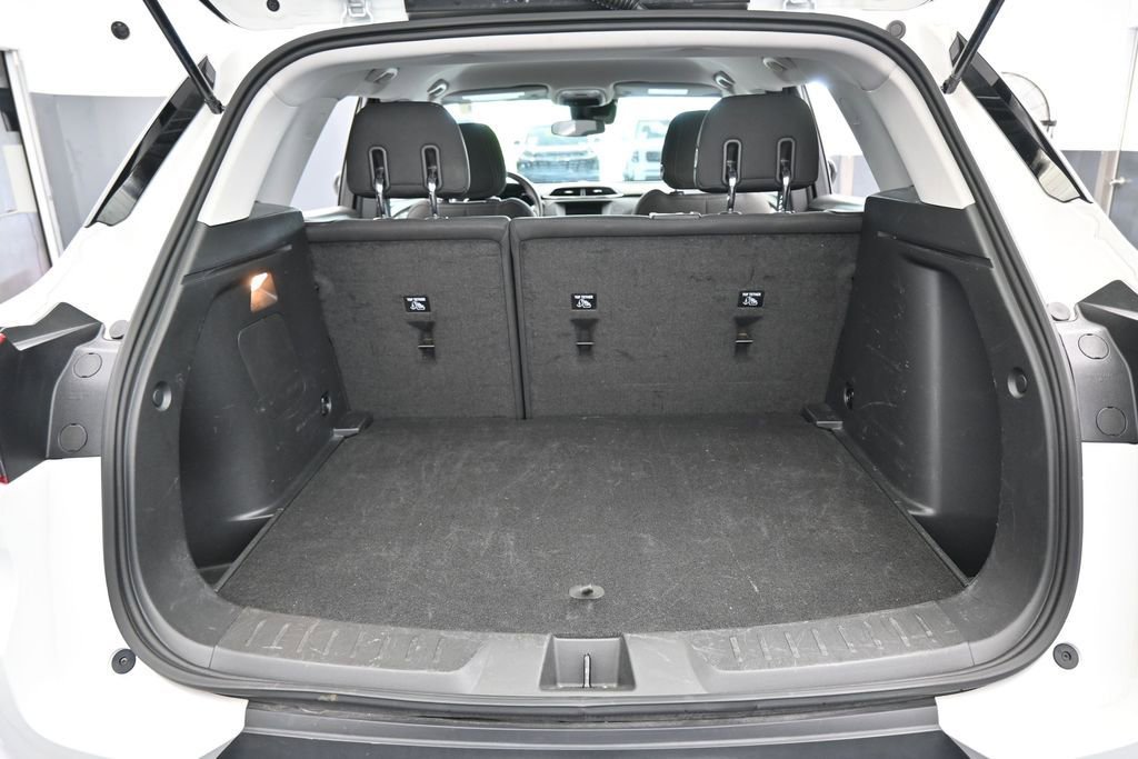 Used 2023 Chevrolet TrailBlazer LS AWD/4WD image 32