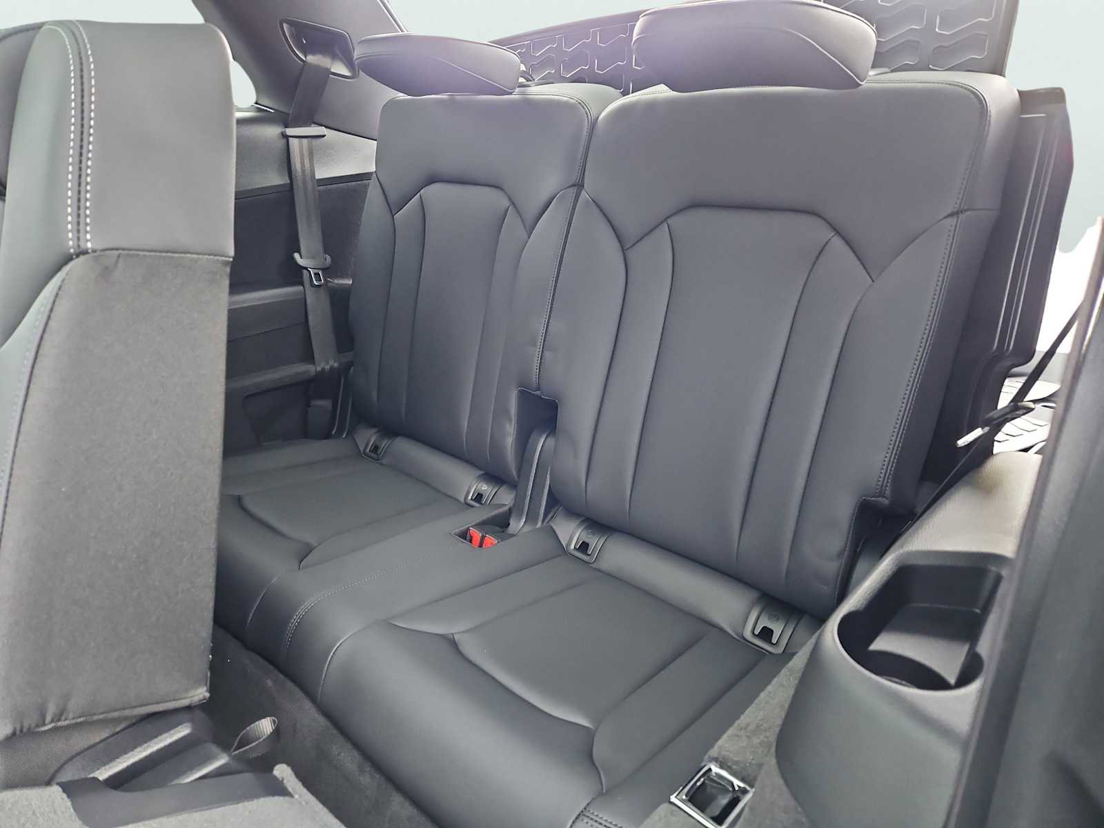 New 2026 Audi Q7 2.0T Premium image 25