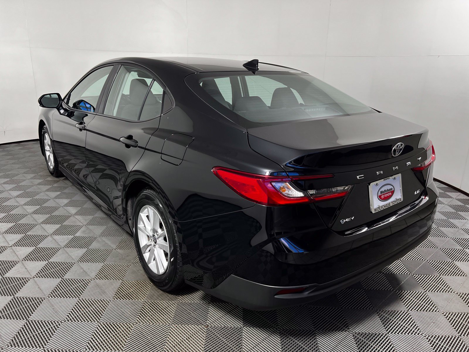 Certified 2025 Toyota Camry LE FWD image 7