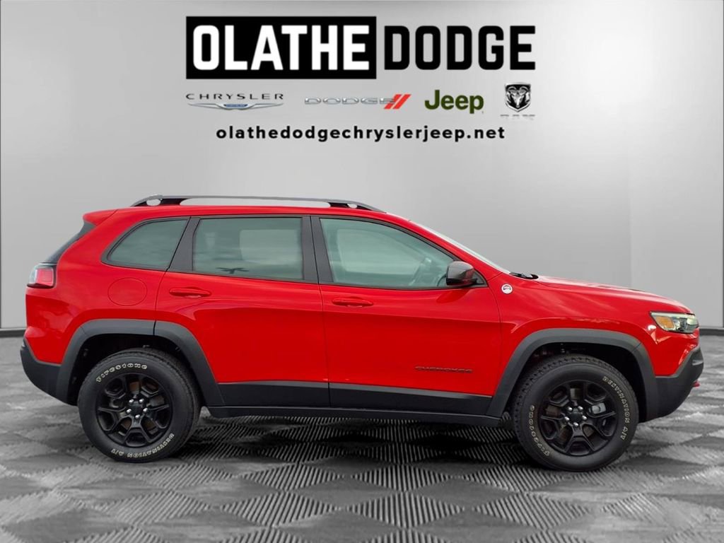 Used 2019 Jeep Cherokee Trailhawk image 29