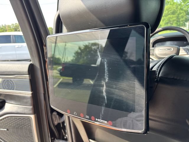 Used 2024 Jeep Wagoneer Series II w/ Rear Seat Video Group 1 AWD/4WD image 16