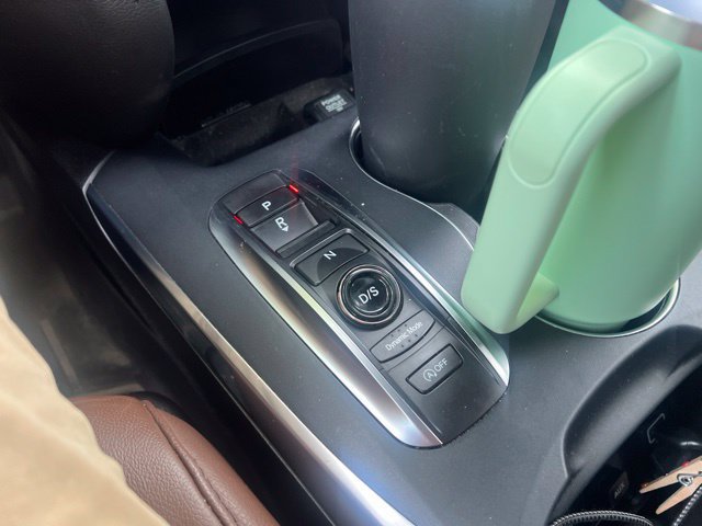 Used 2020 Acura MDX w/ Technology Package AWD/4WD image 16