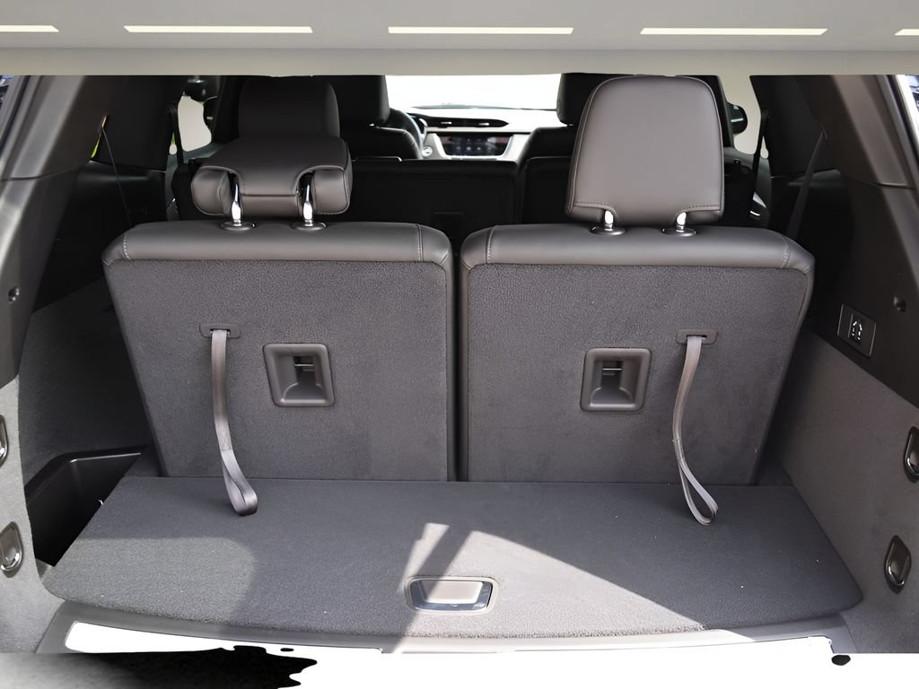 New 2025 Cadillac XT6 Luxury FWD image 22
