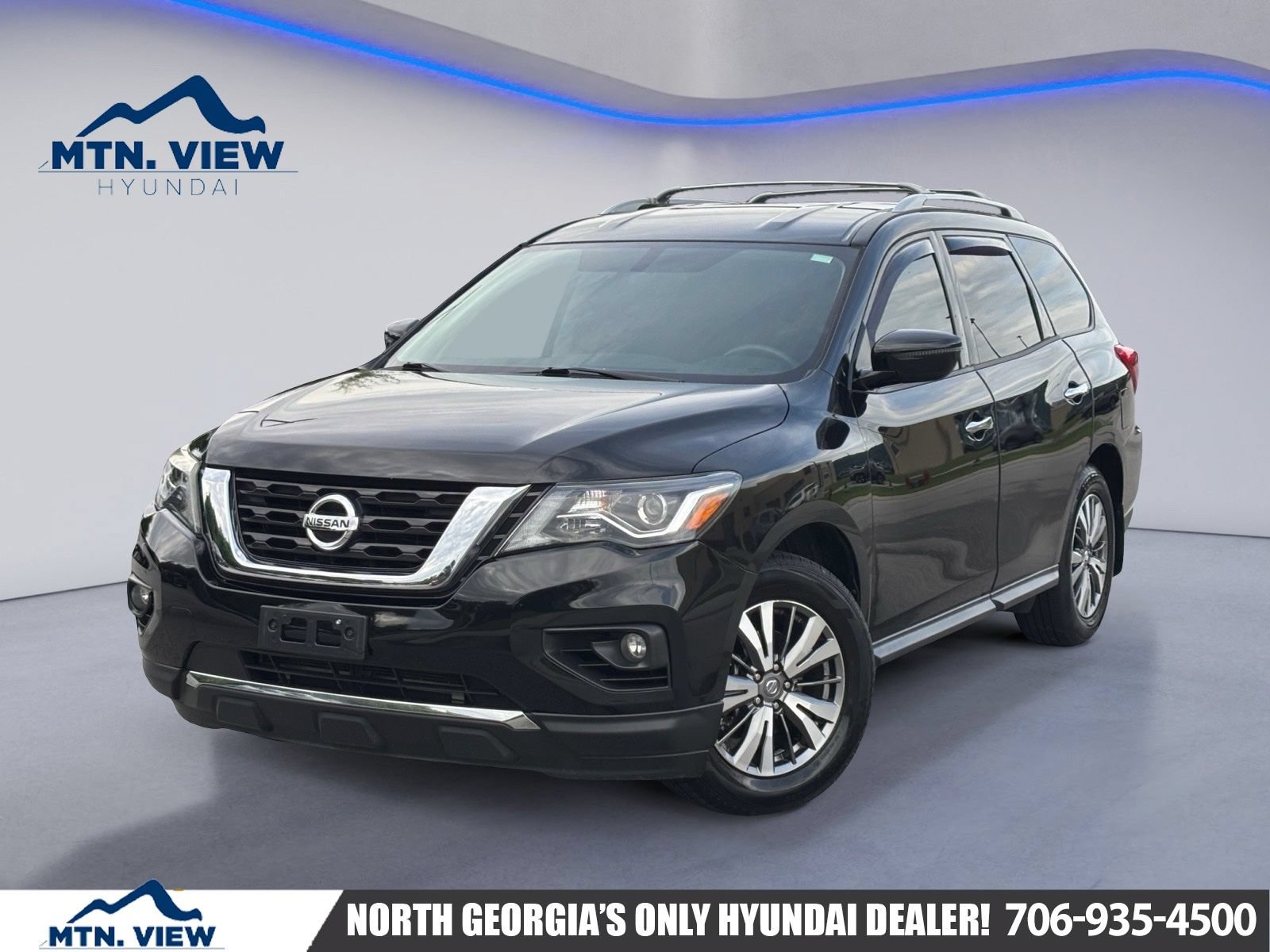 Used 2020 Nissan Pathfinder S FWD image 1