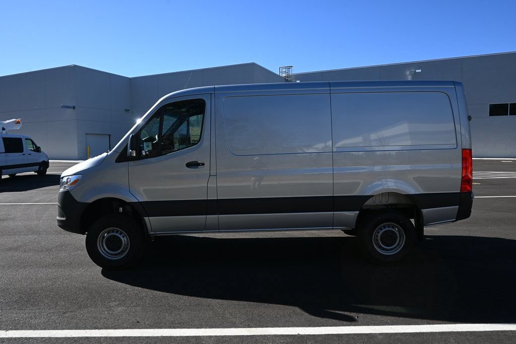 Used 2026 Mercedes-Benz Sprinter 2500 image 3
