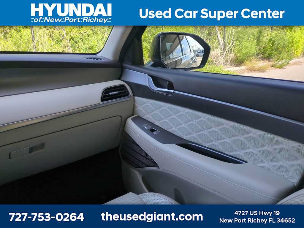 Used 2020 Hyundai Palisade Limited AWD/4WD image 16