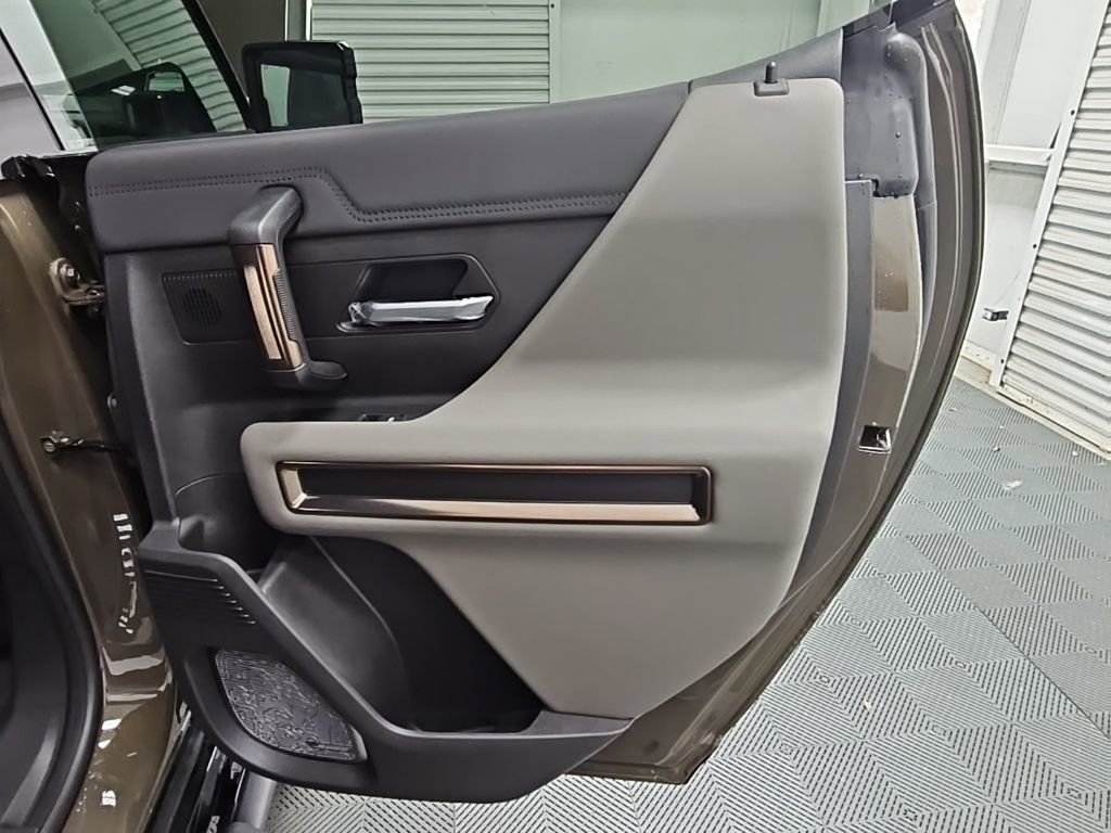 New 2025 GMC Hummer EV 2X w/ Extreme Off-Road Package image 42