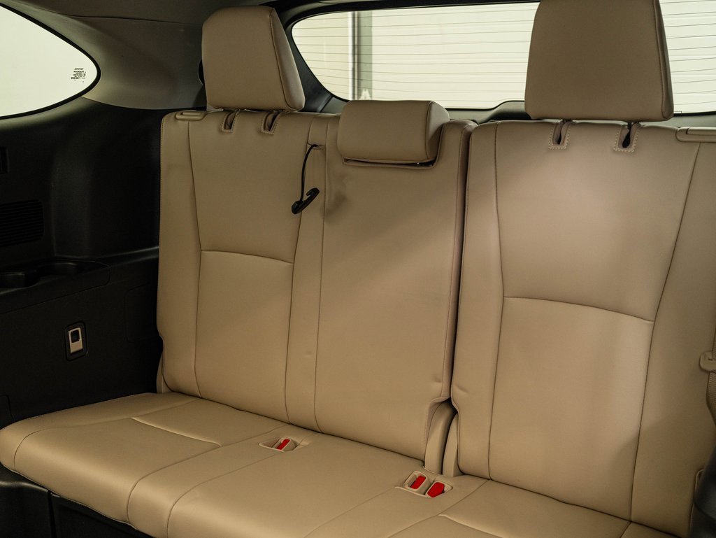 Used 2021 Toyota Highlander Limited image 37