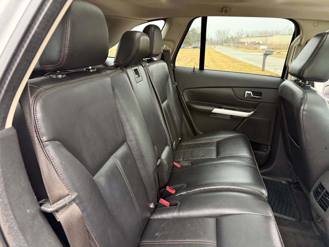 Used 2011 Ford Edge SEL w/ Canadian Comfort Pkg AWD/4WD image 23