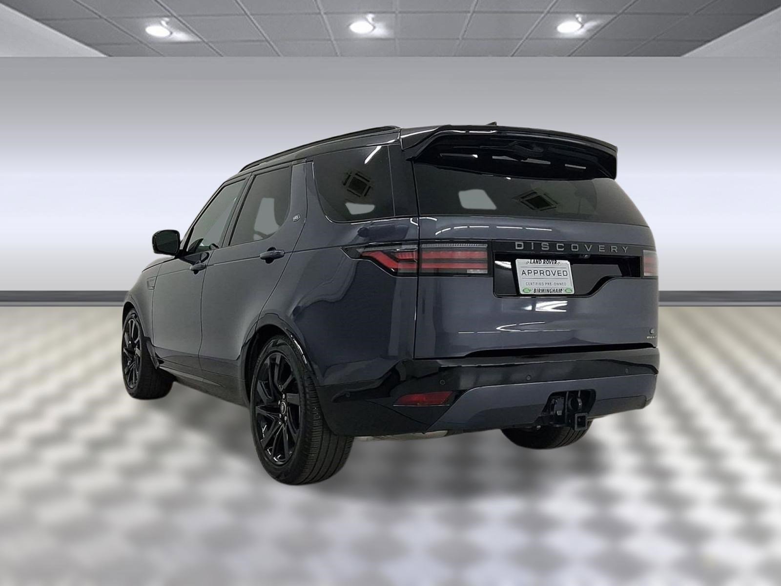 Certified 2025 Land Rover Discovery Dynamic SE AWD/4WD image 3