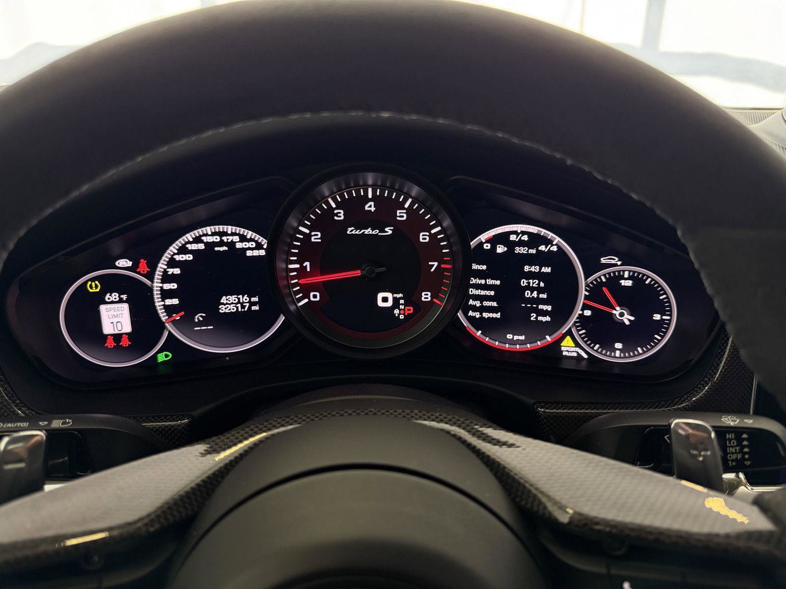 Used 2022 Porsche Panamera Turbo S image 21