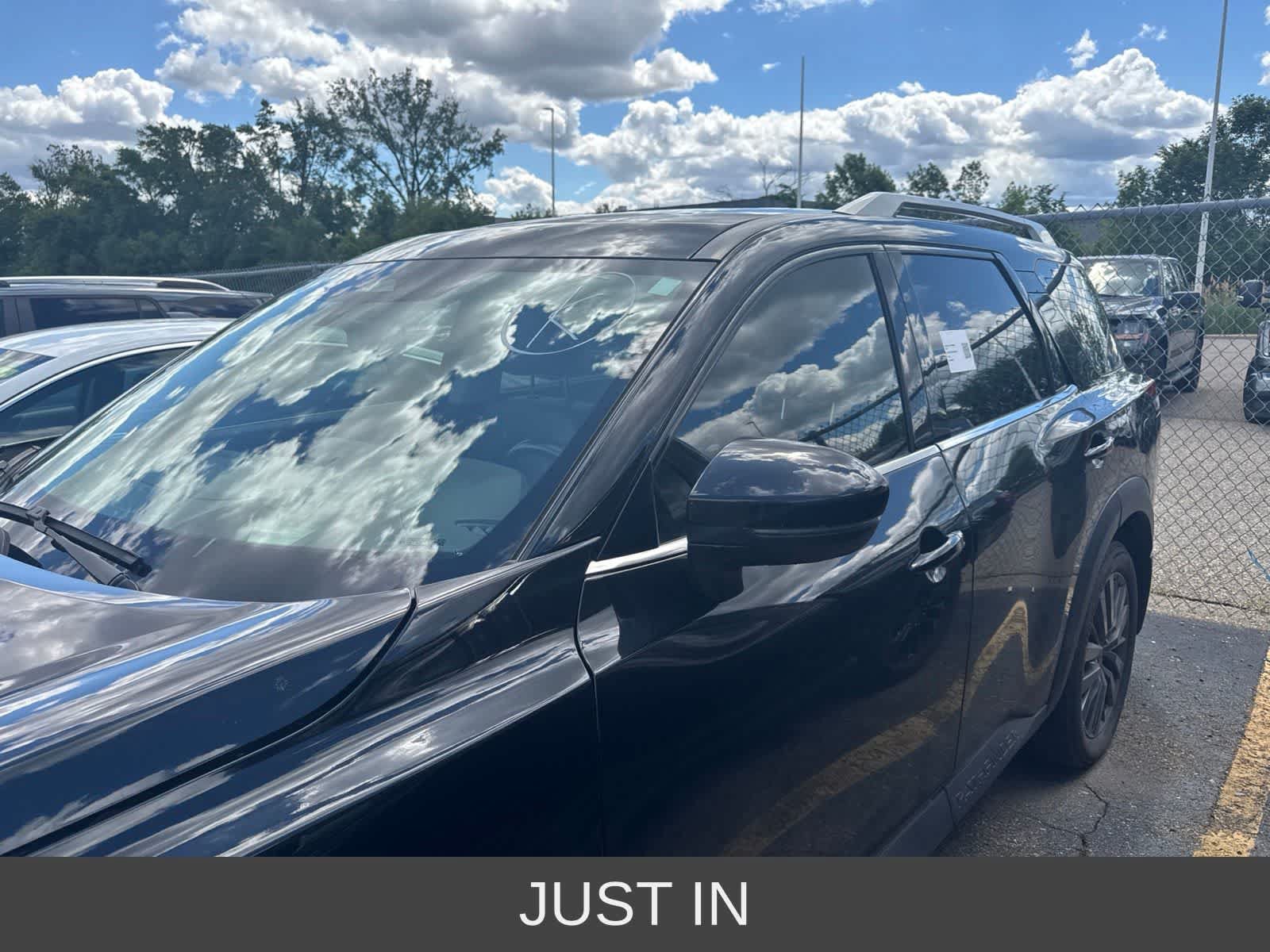 Used 2022 Nissan Pathfinder SL AWD/4WD image 20