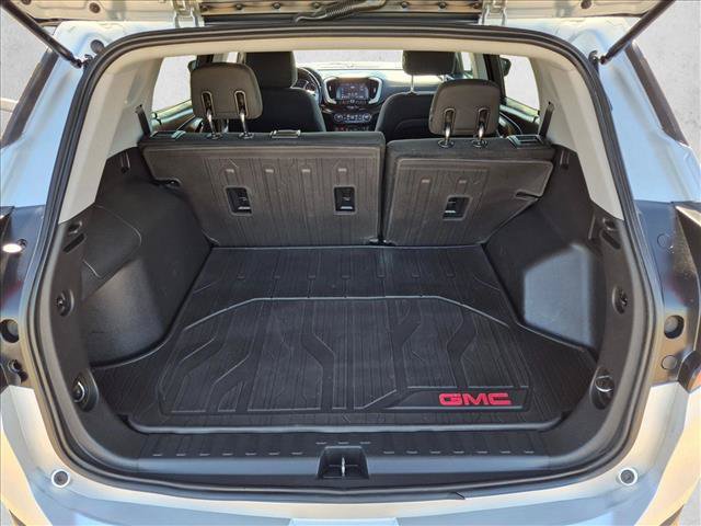 Used 2020 GMC Terrain SLE w/ Driver Convenience Package FWD image 6
