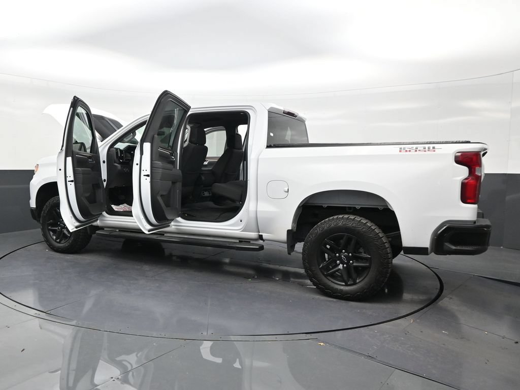 Used 2023 Chevrolet Silverado 1500 LT Trail Boss AWD/4WD image 32