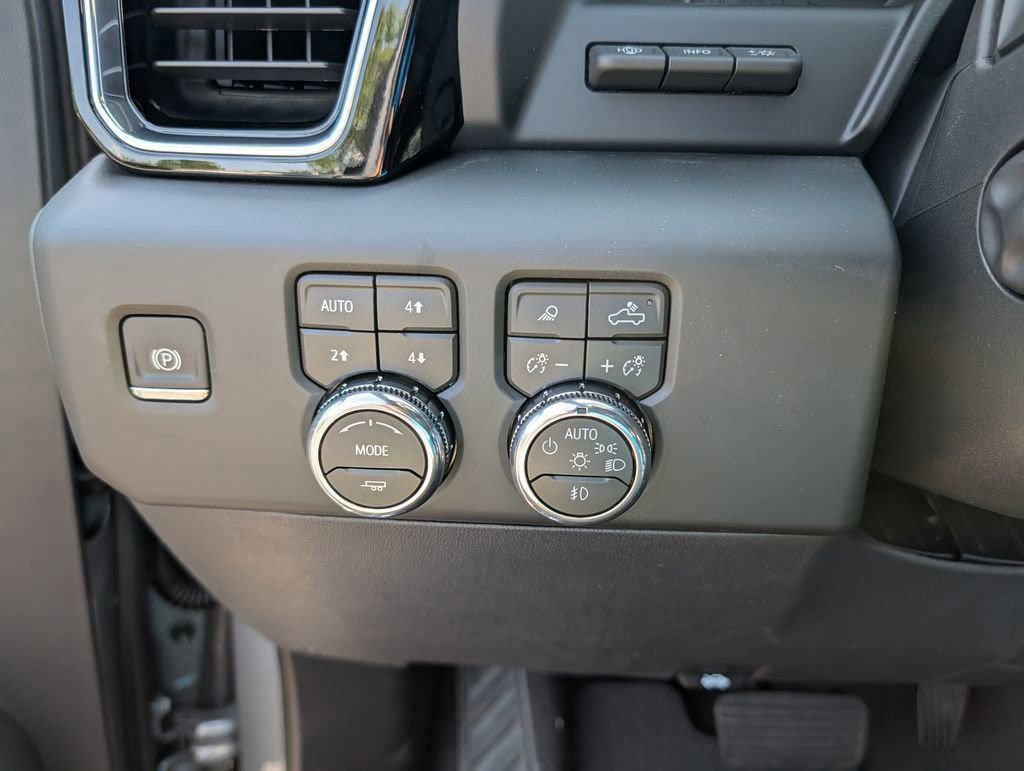 New 2026 GMC Sierra 1500 Denali w/ Denali Reserve Package AWD/4WD image 14