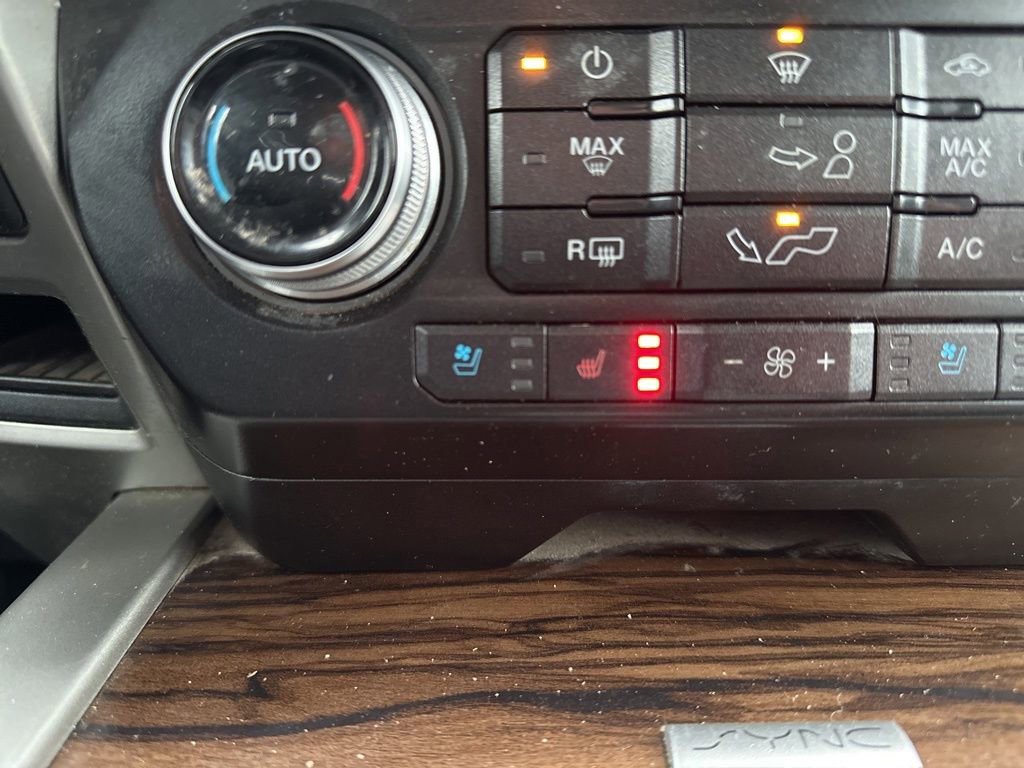 Used 2018 Ford F150 Lariat w/ Equipment Group 502A Luxury image 7