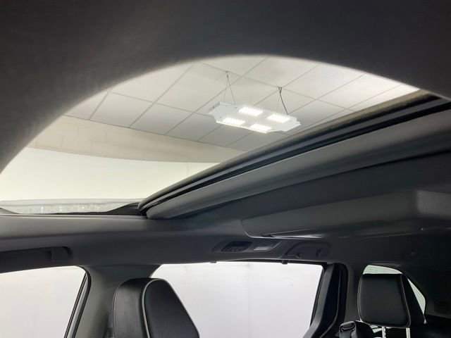 Used 2022 Honda Odyssey Elite image 16