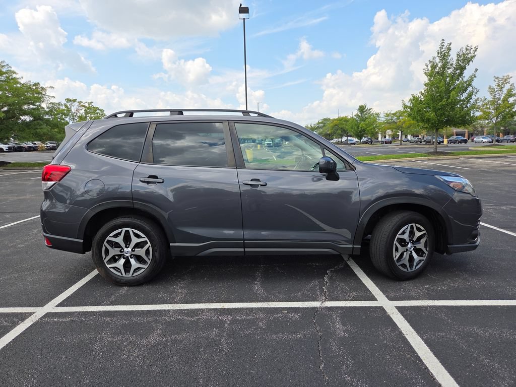 Used 2022 Subaru Forester Premium AWD/4WD image 26