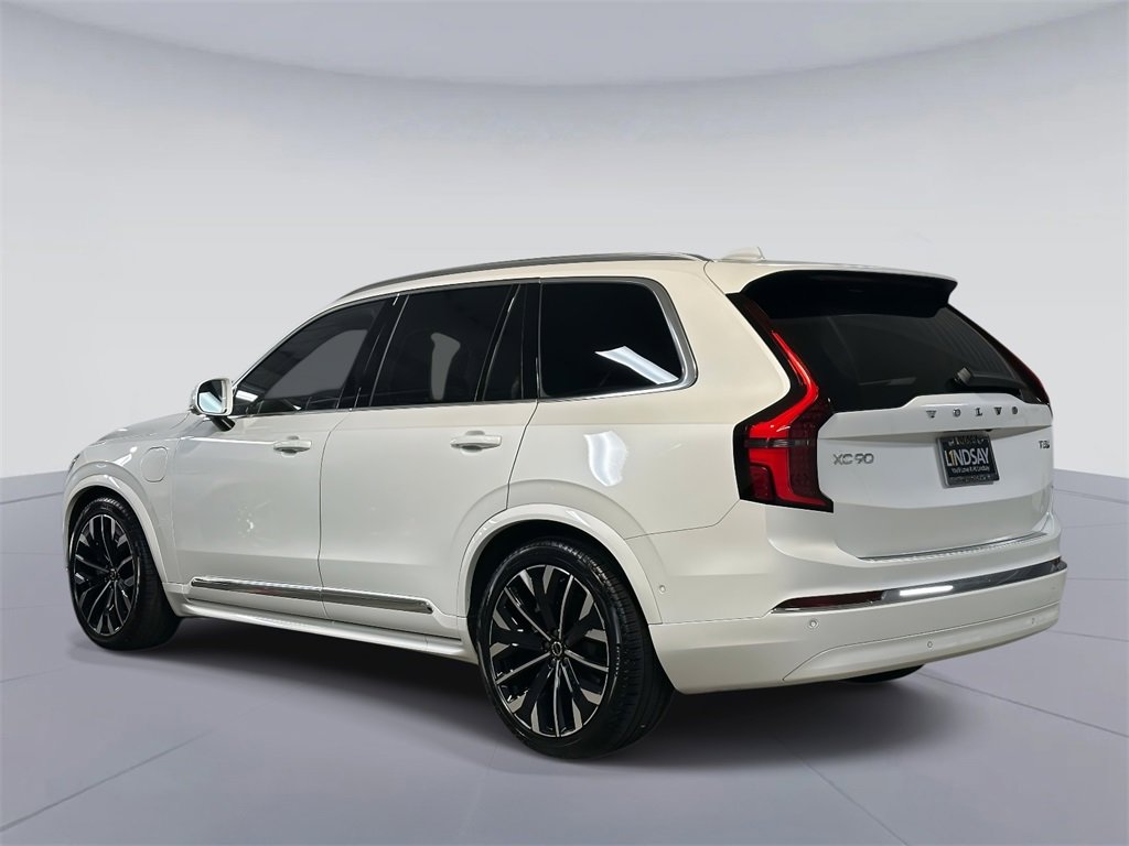 Used 2025 Volvo XC90 T8 Plus w/ Protection Package Premier image 9