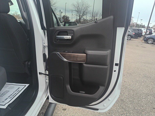 Used 2019 Chevrolet Silverado 1500 RST image 16