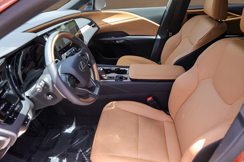 Used 2025 Lexus RX 350 Premium Plus w/ Convenience Package FWD image 9