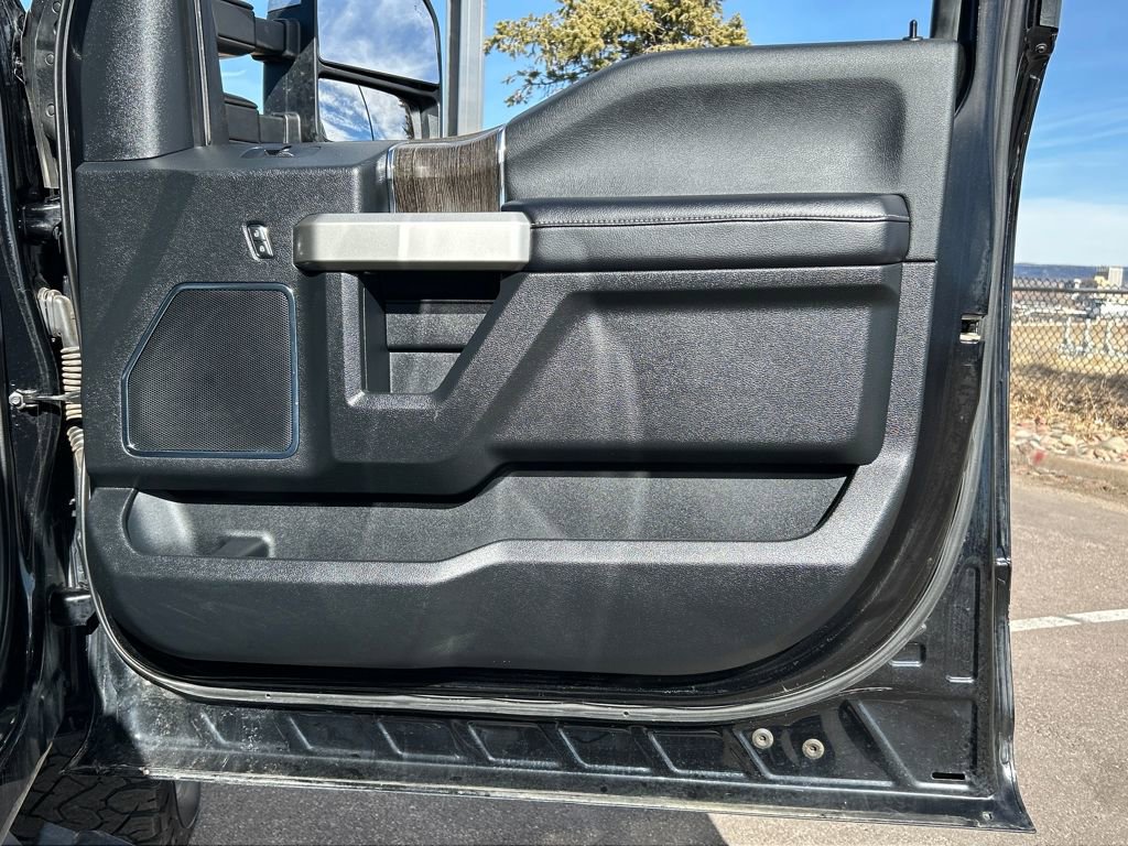 Used 2021 Ford F350 Lariat w/ Lariat Ultimate Package image 34