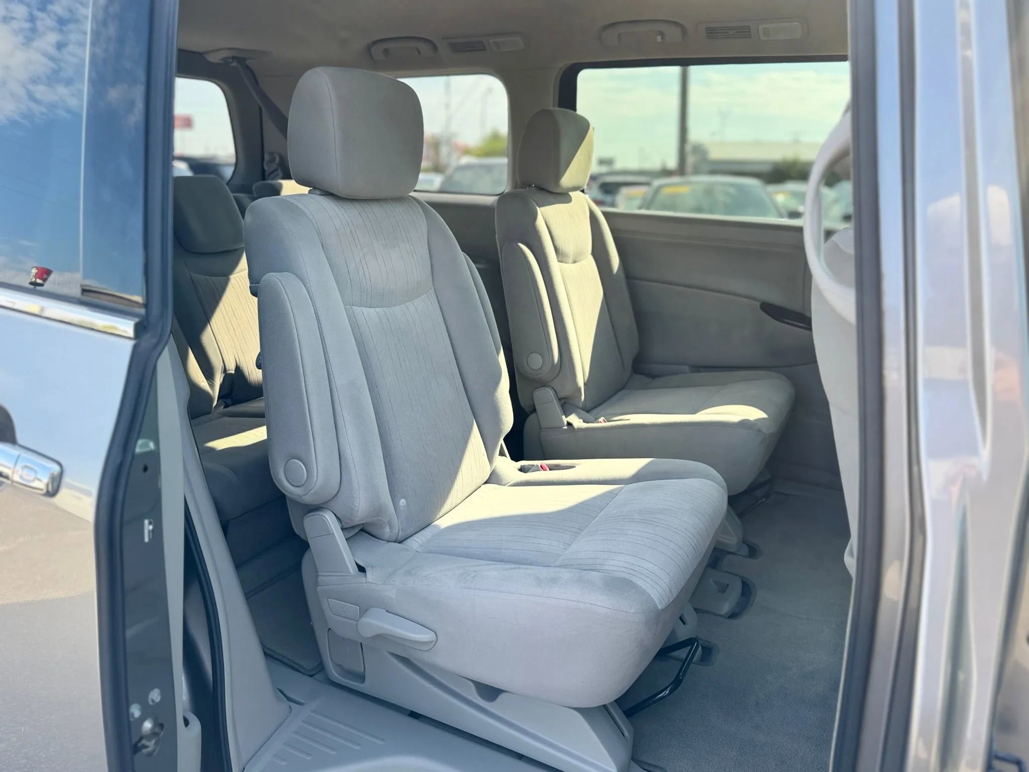 Used 2012 Nissan Quest SV image 23