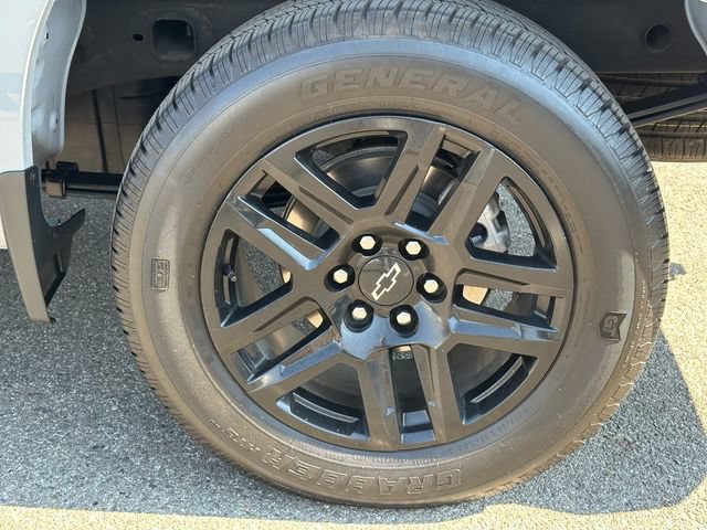 Used 2024 Chevrolet Silverado 1500 Custom w/ LPO, Dark Essentials Package AWD/4WD image 35