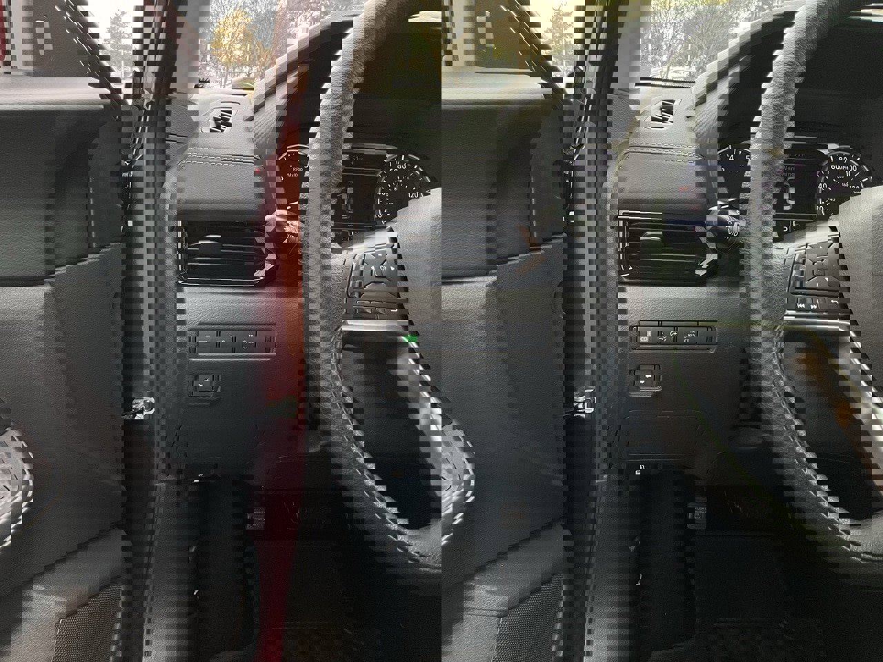 Used 2024 Nissan Sentra SV image 24