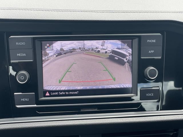 Used 2023 Volkswagen Jetta SE FWD image 14