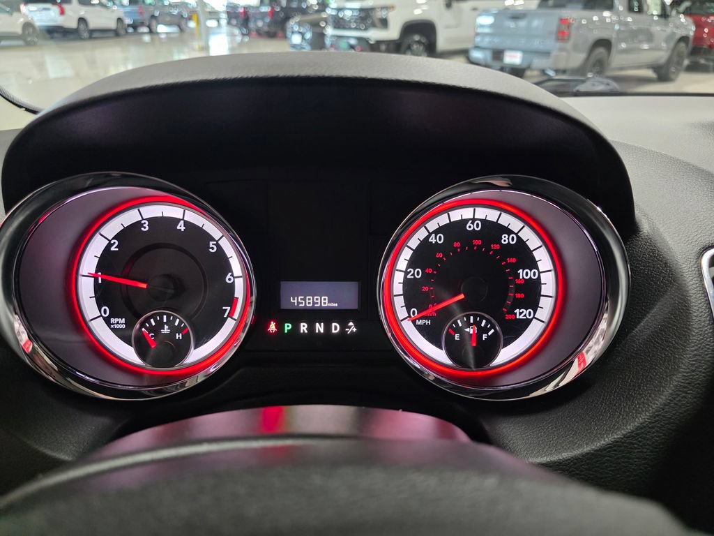 Used 2019 Dodge Grand Caravan SE FWD image 29