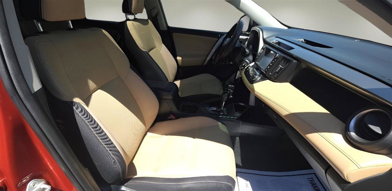 Used 2016 Toyota RAV4 XLE AWD/4WD image 29
