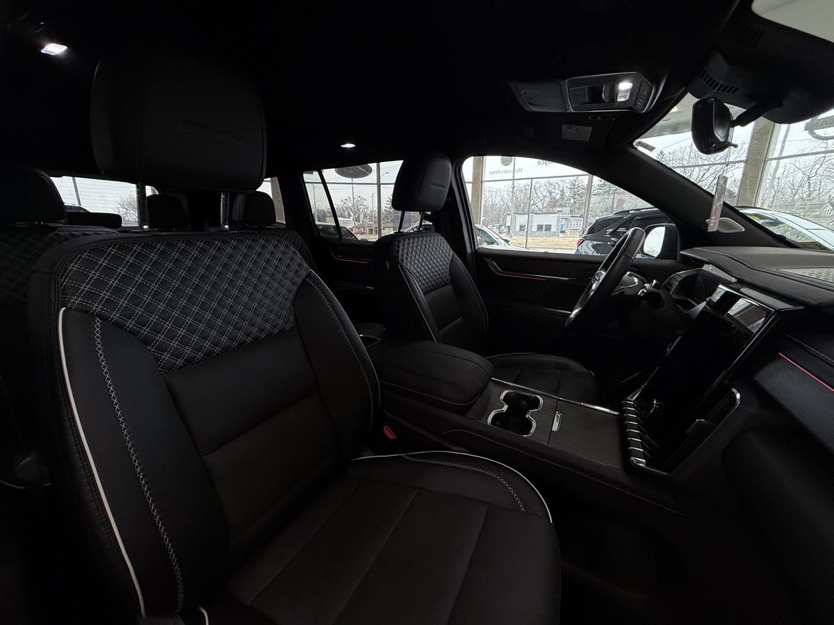 Used 2024 GMC Acadia Denali w/ Super Cruise Package FWD image 36