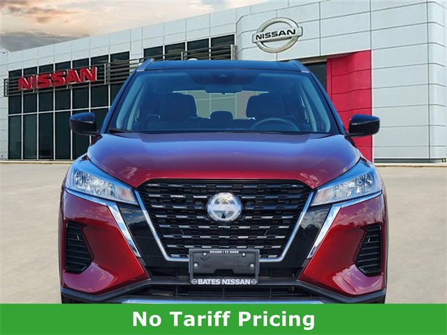 Used 2024 Nissan Kicks SV image 2