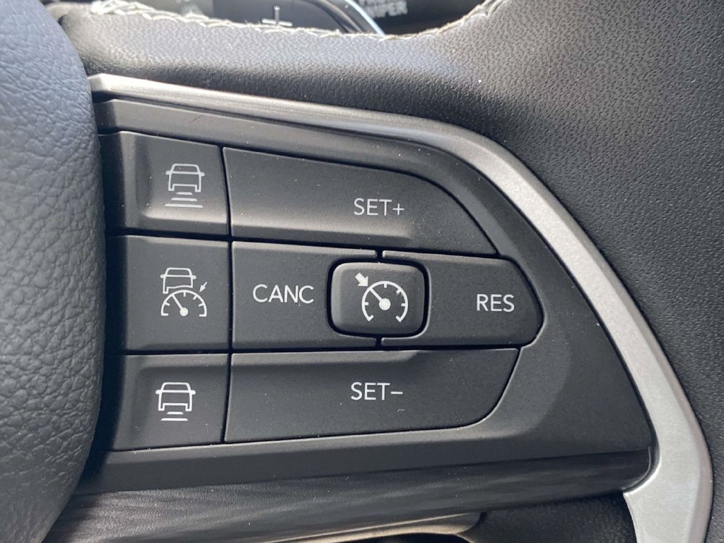 New 2026 Jeep Grand Cherokee L 2WD image 27