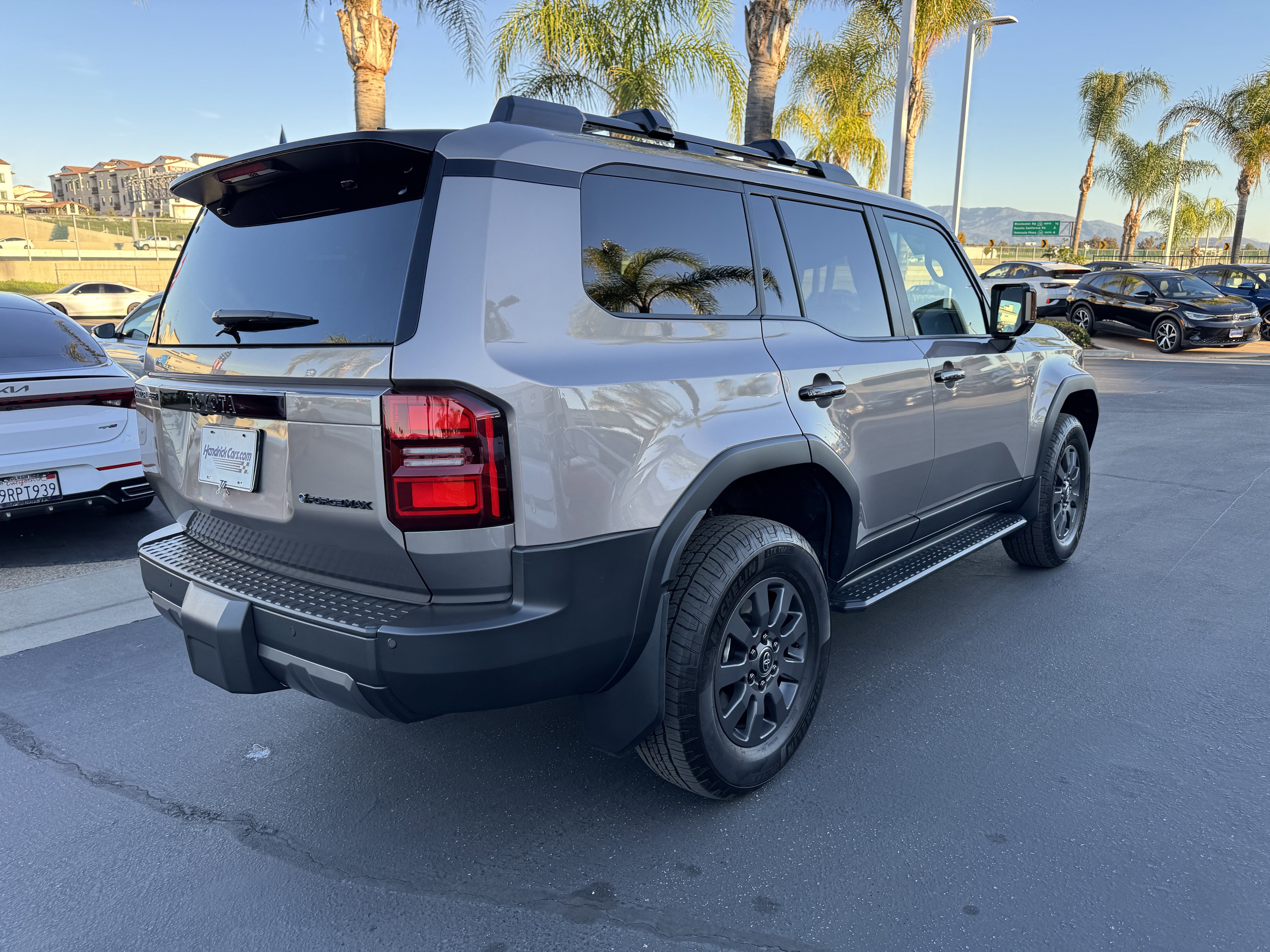 Used 2025 Toyota Land Cruiser image 10