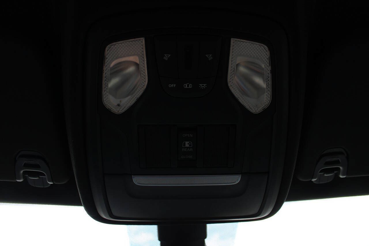 Used 2021 RAM 1500 Big Horn AWD/4WD image 35