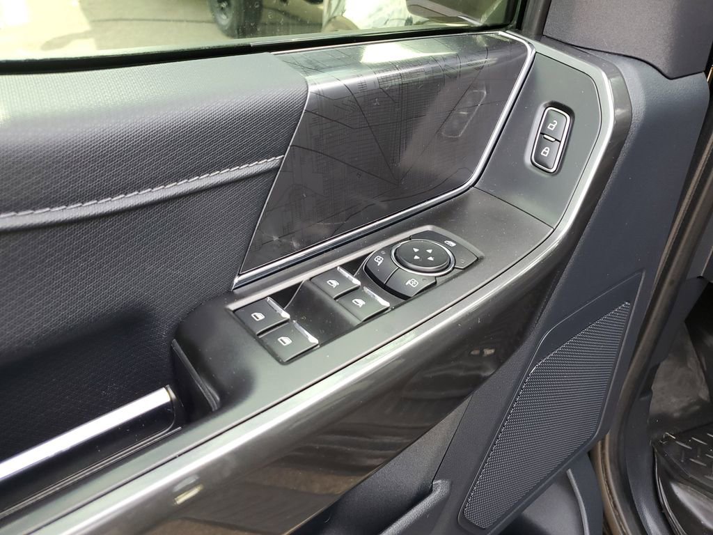 Used 2022 Ford F150 XLT w/ Equipment Group 302A High image 12