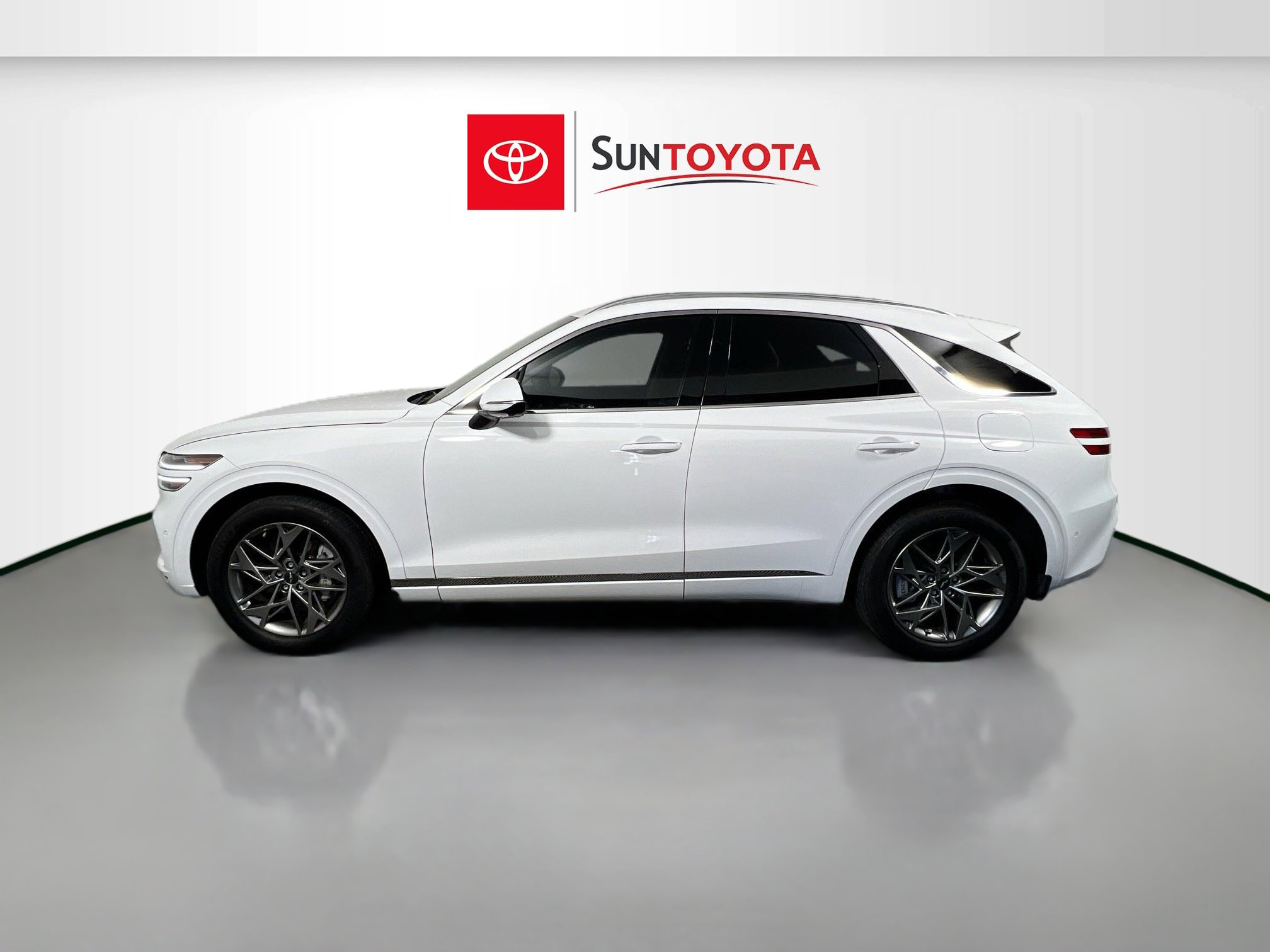 Used 2023 Genesis GV70 2.5T w/ Advanced Package AWD/4WD image 7