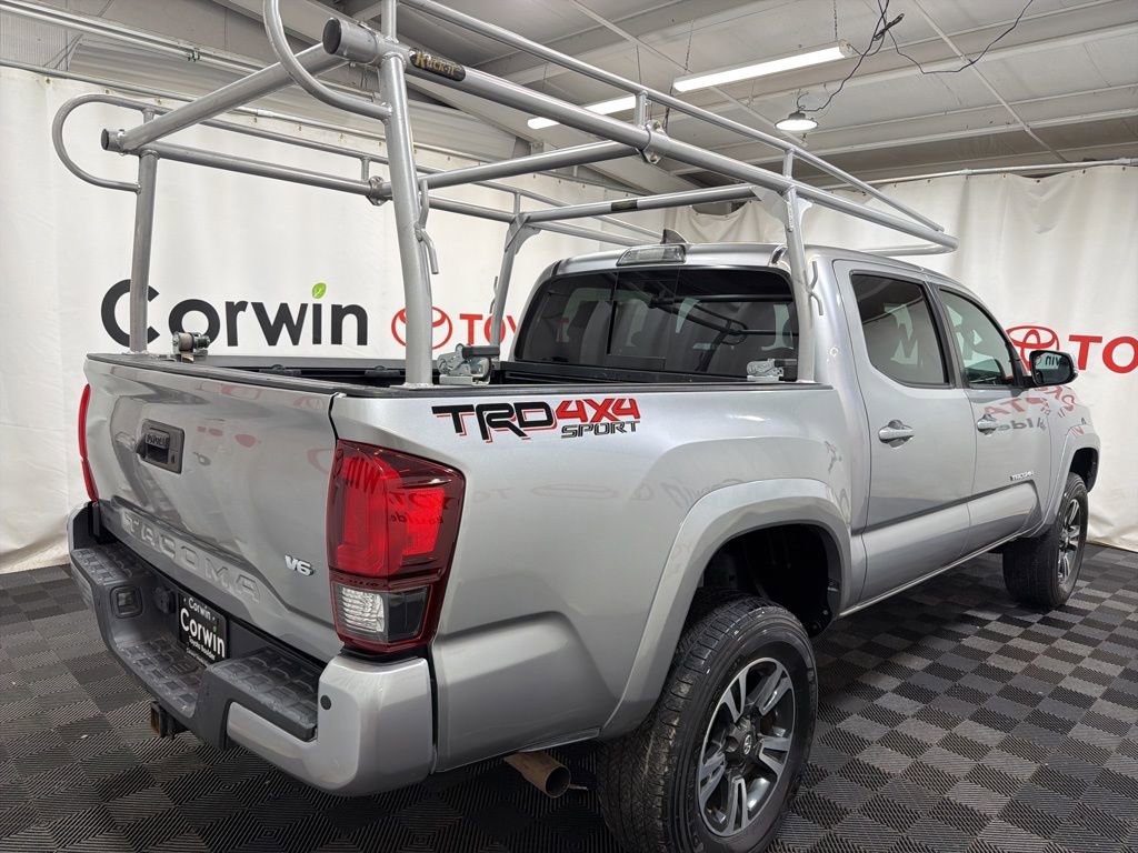 Used 2019 Toyota Tacoma TRD Sport w/ Technology Package AWD/4WD image 7