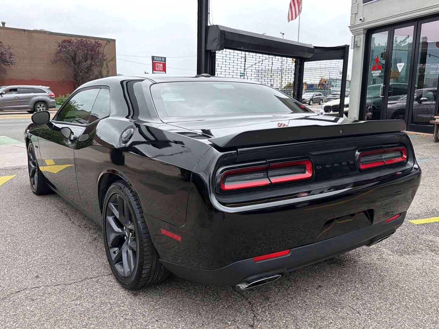 Used 2023 Dodge Challenger R/T w/ Blacktop Package RWD image 5