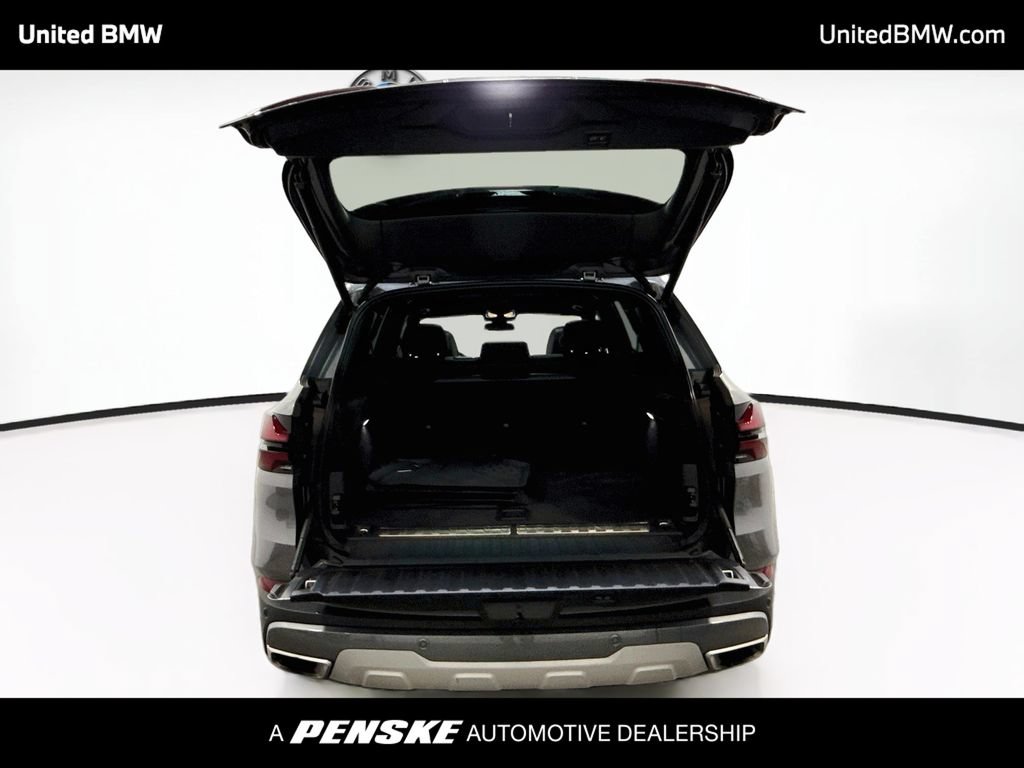 Used 2025 BMW X5 xDrive50e w/ Climate Comfort Package AWD/4WD image 21