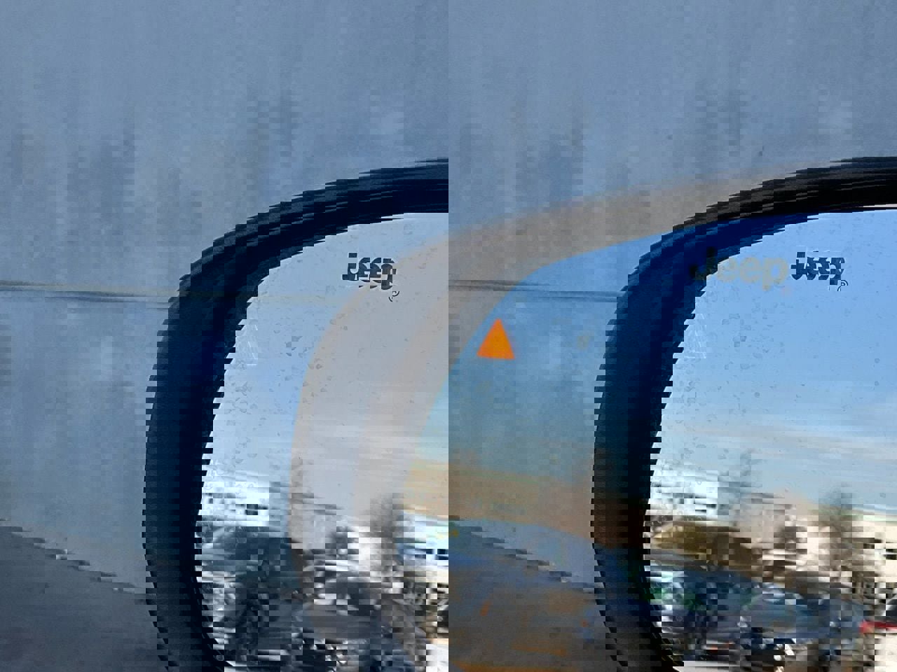 Used 2025 Jeep Compass Trailhawk image 19