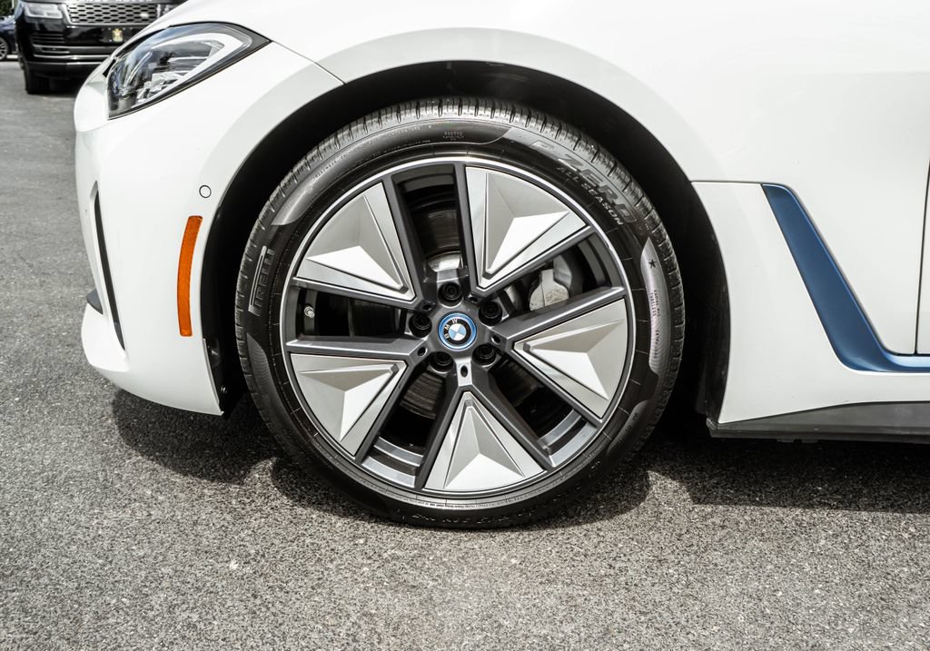 Used 2023 BMW i4 eDrive35 w/ Premium Package RWD image 34