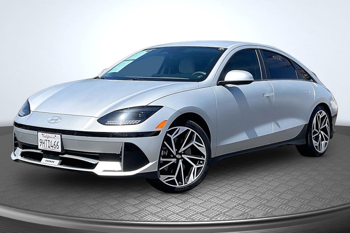 Used 2023 Hyundai Ioniq 6 SEL RWD image 12