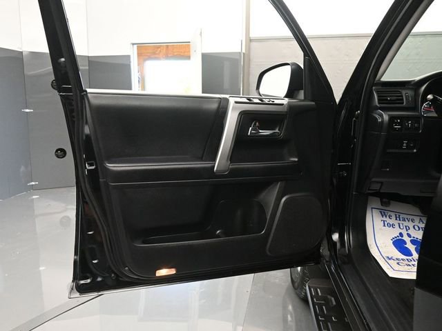 Used 2024 Toyota 4Runner SR5 image 10