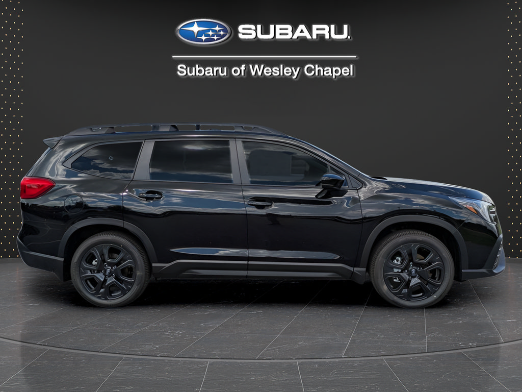 Used 2025 Subaru Ascent Onyx Edition w/ Onyx Package AWD/4WD image 4