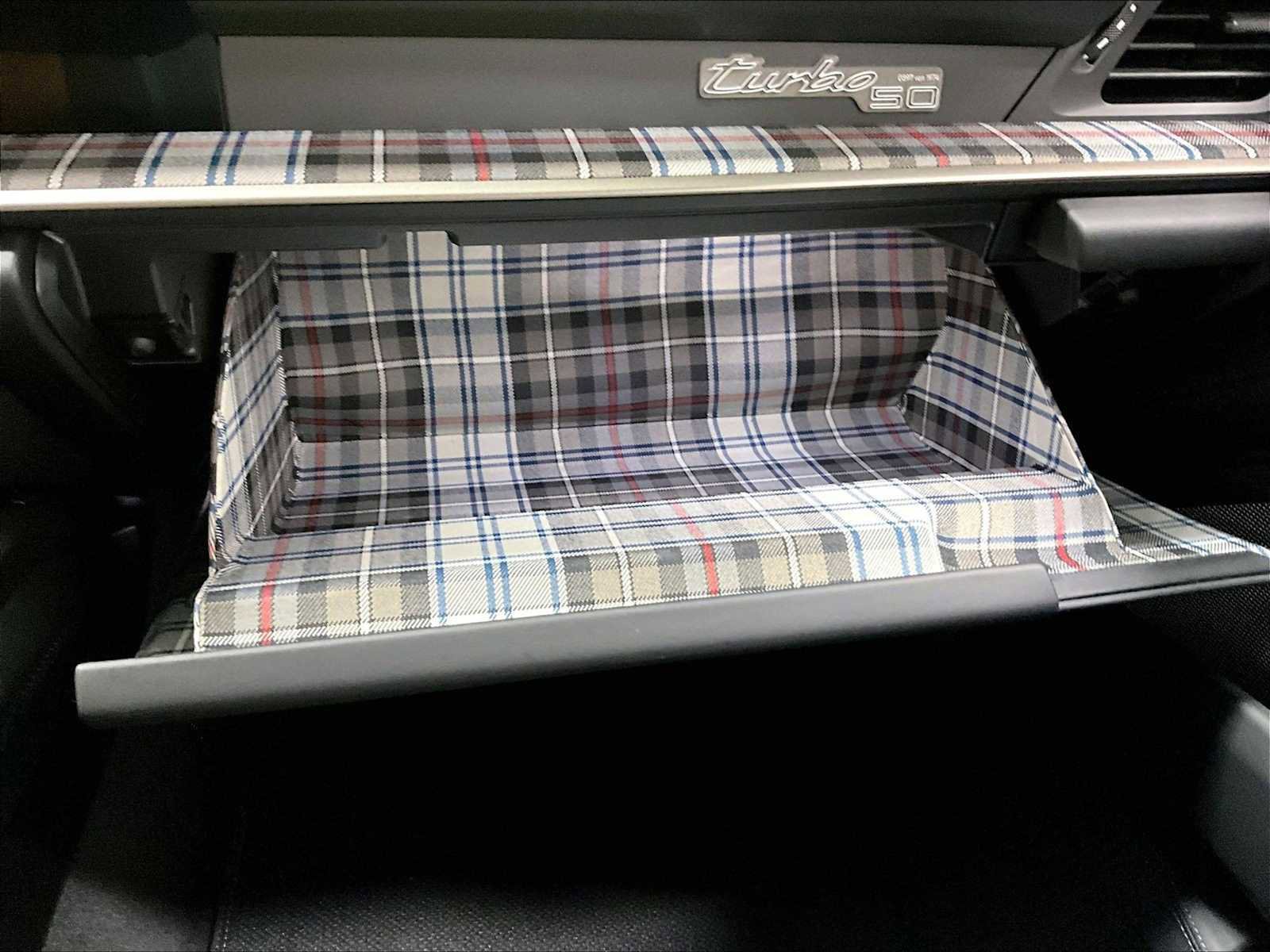 Used 2025 Porsche 911 Turbo S image 40